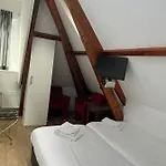 Max 2* アムステルダム