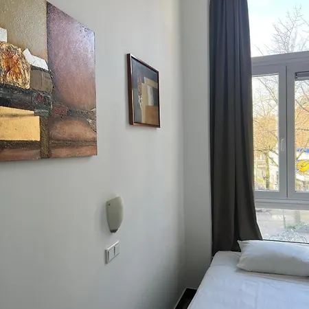 Max 2* Ámsterdam
