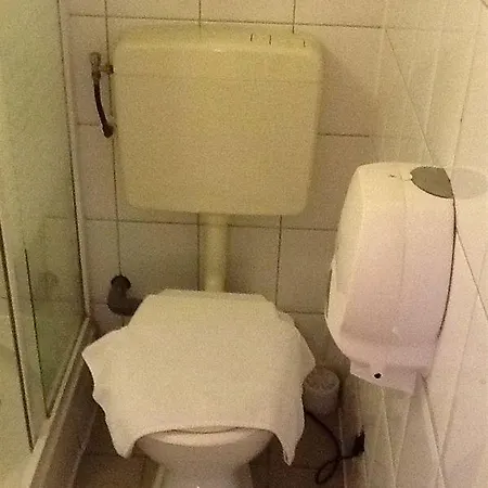 Szálloda Max