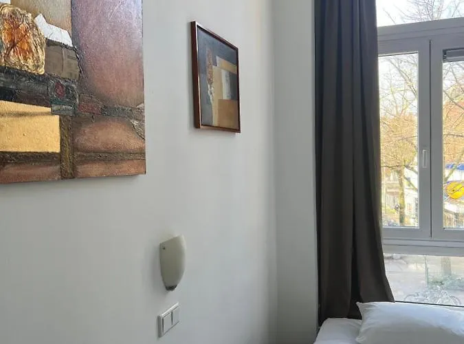 Budget Max 2* Amsterdam