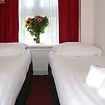 Szálloda Max 2*