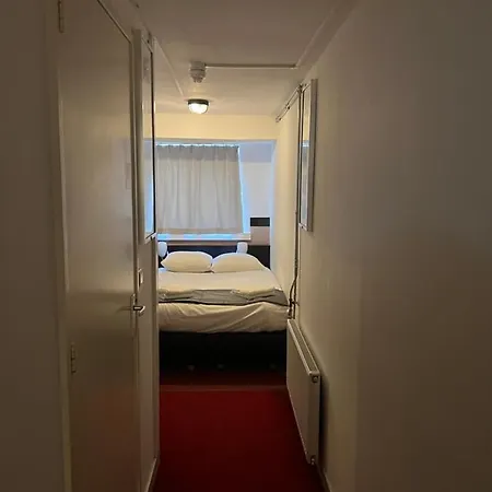 Budget Max 2* Amsterdam